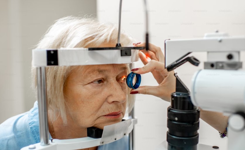 Best Hospital In Delhi For Cataract Surgery.jpg
